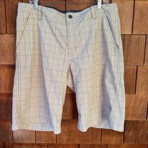 Mountain Hardwear Activewear Tan/Gray Plaid Shorts Hiking 12" Inseam - Men's 36